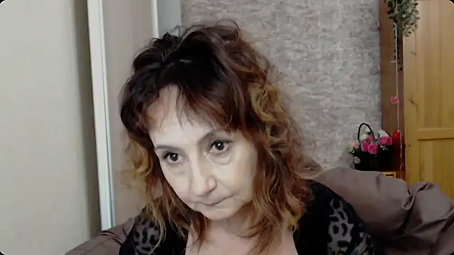 AnnieEltgant online show from January 11, 1:38 pm