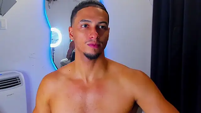 Snapshot of Kris_Khalifa69 chatting on September 25, 12:47 am Kris Khalifa69 online show from September 25, 12:47 am