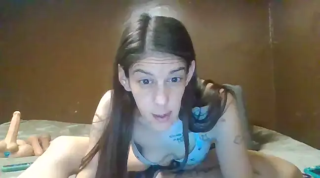 Snapshot of Heavenskyyee chatting on February 13, 6:30 am Heavenskyyee online show from February 13, 6:30 am