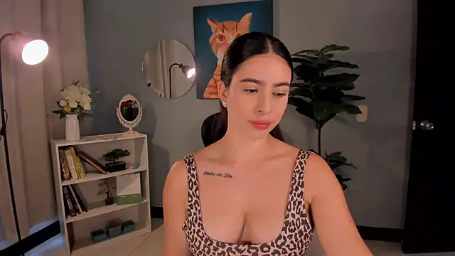 LiaPearce online show from January 13, 1:49 pm