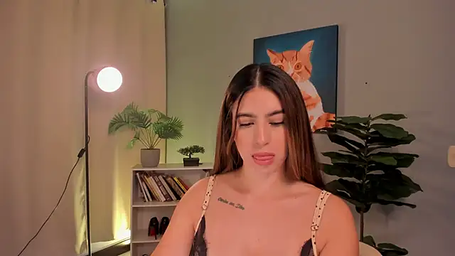 Snapshot of LiaPearce chatting on June 5, 1:06 pm LiaPearce online show from June 5, 1:06 pm