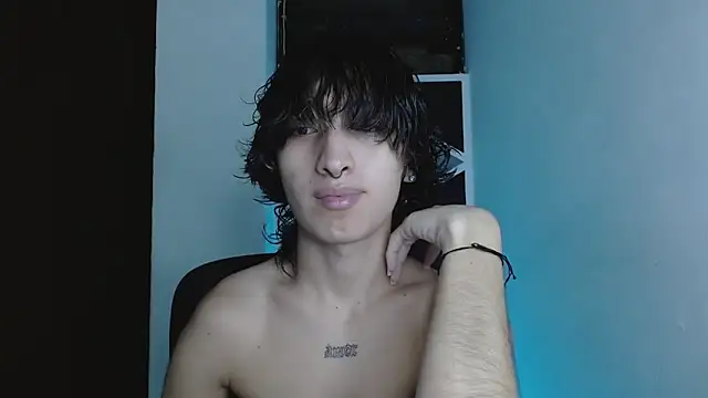 littlextreme online show from May 27, 2:52 am