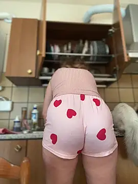 Snapshot of DaisyVibesss chatting on February 27, 9:00 am DaisyVibesss online show from February 27, 9:00 am