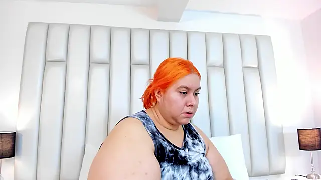 aandreaperez online show from February 21, 11:33 am