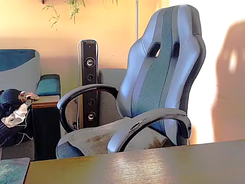 Snapshot of Diablica41 chatting on February 5, 10:51 am Diablica41 online show from February 5, 10:51 am