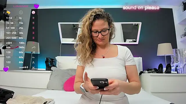 izzy-mendosa online show from January 28, 11:17 am