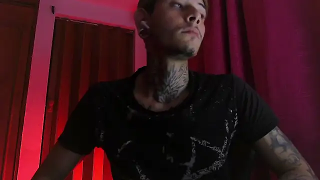 Snapshot of Allan_Keller chatting on November 8, 5:29 am Allan Keller online show from November 8, 5:29 am