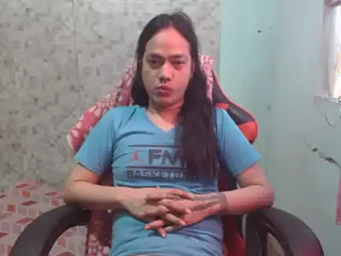 Snapshot of itsmacky4u chatting on January 13, 7:43 am itsmacky4u online show from January 13, 7:43 am