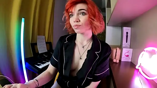 Snapshot of olivka-flower chatting on April 25, 8:39 pm olivka-flower online show from April 25, 8:39 pm