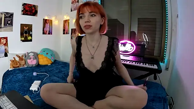 Snapshot of olivka-flower chatting on June 3, 8:36 pm olivka-flower online show from June 3, 8:36 pm