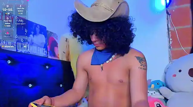 Snapshot of sweetvond_ chatting on January 22, 2:26 am sweetvond online show from January 22, 2:26 am