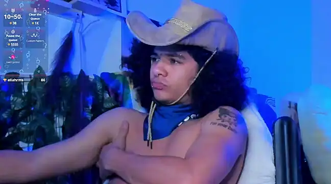 Snapshot of sweetvond_ chatting on January 22, 5:26 am sweetvond online show from January 22, 5:26 am