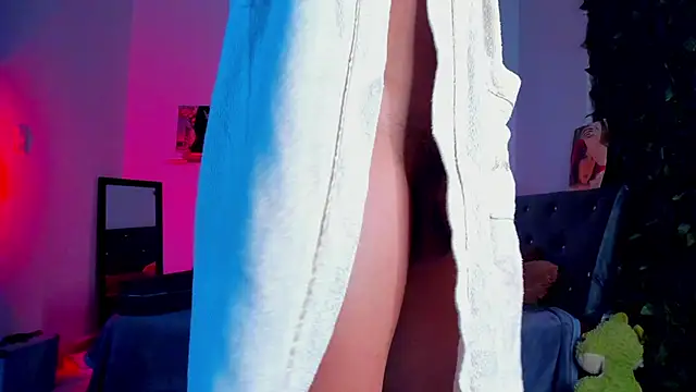 Snapshot of sweetvond_ chatting on October 10, 11:26 pm sweetvond online show from October 10, 11:26 pm