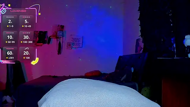 Snapshot of sweetvond_ chatting on October 11, 11:03 pm sweetvond online show from October 11, 11:03 pm