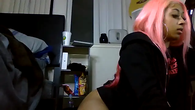 sexybribrixh online show from March 11, 4:32 am