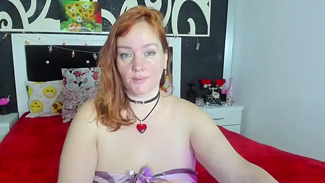 Snapshot of SinFulTitsDD chatting on December 3, 4:17 pm SinFulTitsDD online show from December 3, 4:17 pm