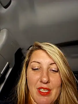 SheIsSomething online show from January 19, 2:15 am