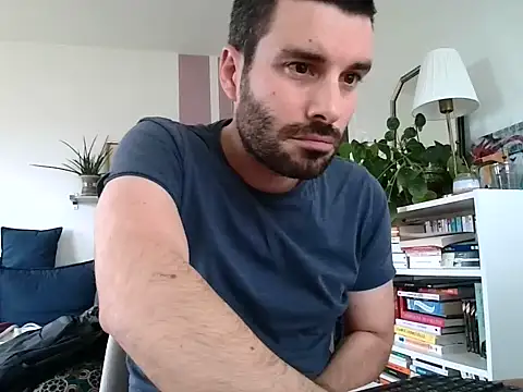 Snapshot of Simon-tem chatting on February 17, 2:02 pm Simon-tem online show from February 17, 2:02 pm