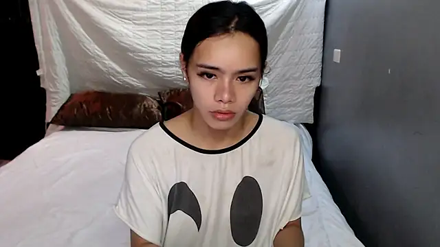 Snapshot of shecutie69 chatting on September 29, 9:19 pm shecutie69 online show from September 29, 9:19 pm