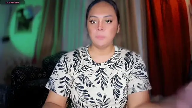  MissKhimberlyXxx  online show from December 18, 8:15 pm