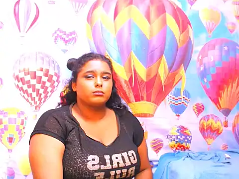 Snapshot of Indianfairy99 chatting on January 16, 10:12 pm Indianfairy99 online show from January 16, 10:12 pm