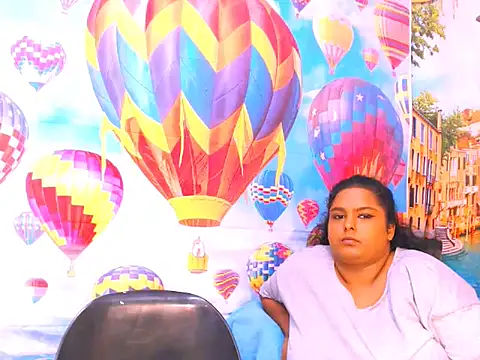 Snapshot of Indianfairy99 chatting on January 27, 10:27 pm Indianfairy99 online show from January 27, 10:27 pm