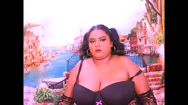 Snapshot of Indianfairy99 chatting on December 5, 12:36 pm Indianfairy99 online show from December 5, 12:36 pm