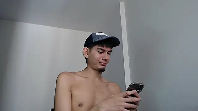 Snapshot of imdavo23 chatting on October 1, 5:08 pm imdavo23 online show from October 1, 5:08 pm