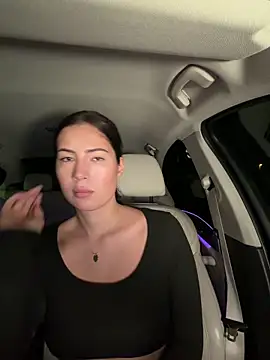 clairewntr online show from November 17, 7:52 pm