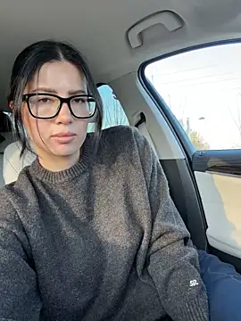 Snapshot of clairewntr chatting on January 19, 1:59 pm clairewntr online show from January 19, 1:59 pm