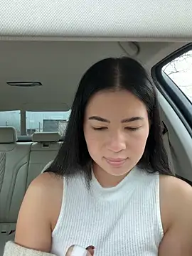 Snapshot of clairewntr chatting on February 6, 12:52 pm clairewntr online show from February 6, 12:52 pm