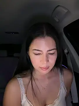 Snapshot of clairewntr chatting on February 24, 9:35 pm clairewntr online show from February 24, 9:35 pm