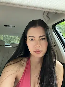 Snapshot of clairewntr chatting on May 7, 1:49 pm clairewntr online show from May 7, 1:49 pm