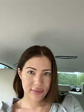 Snapshot of clairewntr chatting on May 16, 10:36 am clairewntr online show from May 16, 10:36 am