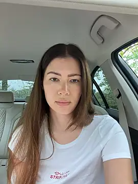 Snapshot of clairewntr chatting on May 18, 2:01 pm clairewntr online show from May 18, 2:01 pm