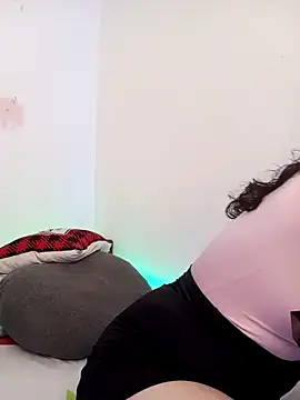 Snapshot of carmesix chatting on December 4, 9:57 pm carmesix online show from December 4, 9:57 pm