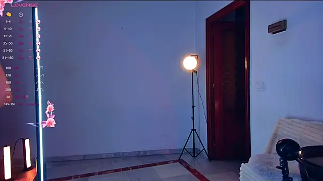 Snapshot of Arielle__03 chatting on October 9, 12:41 am Arielle  03 online show from October 9, 12:41 am