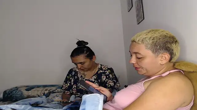 Snapshot of kathy_luisa chatting on February 6, 11:24 am kathy luisa online show from February 6, 11:24 am