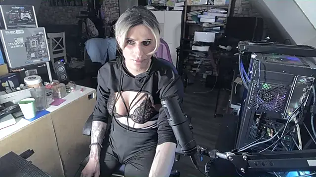 Manu3li online show from December 26, 1:18 am