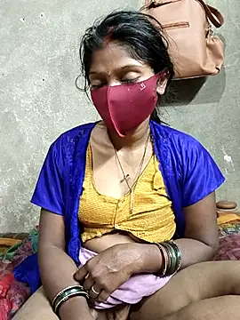 Snapshot of Arti032 chatting on March 17, 8:30 pm Arti032 online show from March 17, 8:30 pm