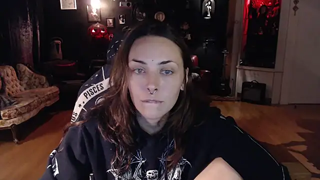 Snapshot of gothstripper chatting on September 25, 12:36 am gothstripper online show from September 25, 12:36 am