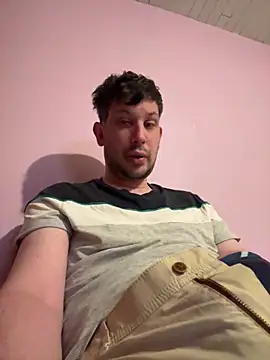 Snapshot of Taxidriver1988 chatting on March 10, 7:40 pm Taxidriver1988 online show from March 10, 7:40 pm