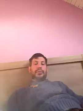 Snapshot of Taxidriver1988 chatting on December 16, 2:00 pm Taxidriver1988 online show from December 16, 2:00 pm