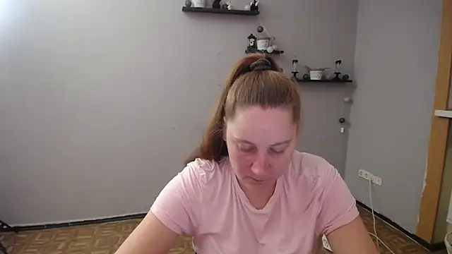 JosieJun  online show from September 27, 7:30 pm