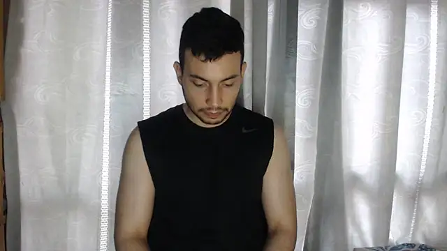 Armando 2002 online show from February 25, 3:49 pm