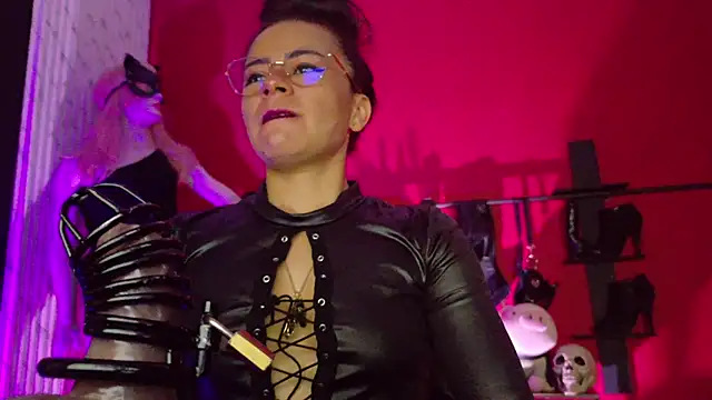 MistressSlut1 online show from February 20, 11:11 am