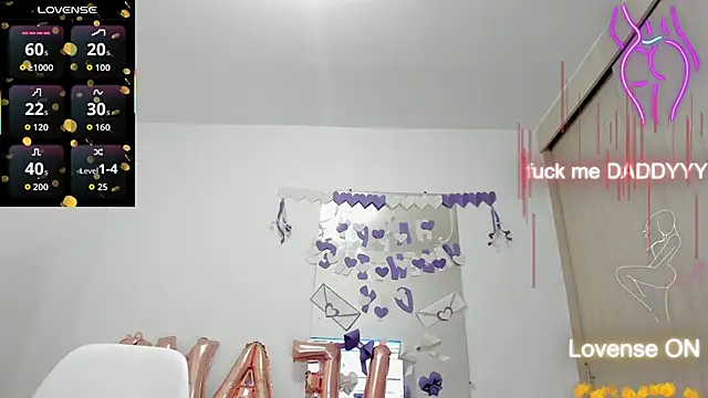 esmeraldamfc online show from March 3, 10:04 pm