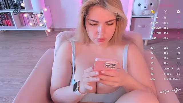 Snapshot of pussy-kattt chatting on May 30, 5:59 am pussy-kattt online show from May 30, 5:59 am