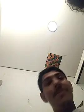 Snapshot of eu_poseison chatting on February 28, 2:20 am eu poseison online show from February 28, 2:20 am