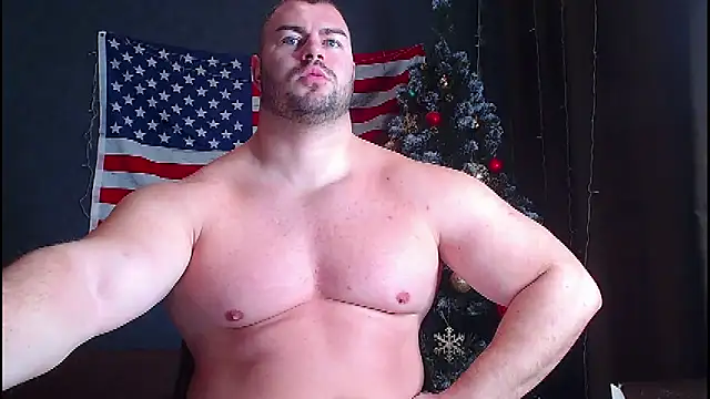 Snapshot of muscularjohnforuX chatting on December 14, 9:40 am muscularjohnforuX online show from December 14, 9:40 am